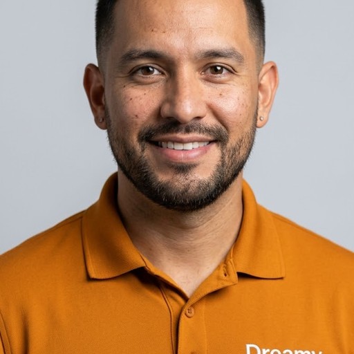 Alex Rivera, Senior Solar Editor